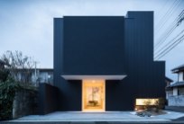 1wq_Framing_House_Shiga_Japan_by_Kouichi_Kimura_Architects_yatzer