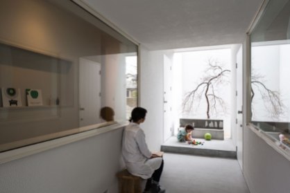2_1Framing_House_Shiga_Japan_by_Kouichi_Kimura_Architects_yatzer