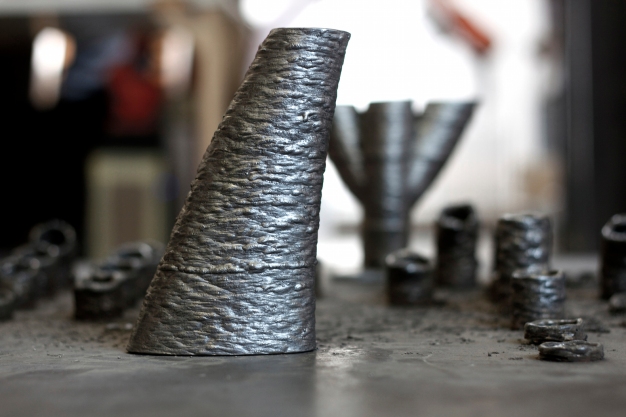3D-printed-steel-bridge-by-Hejimans-and-MX3D-21